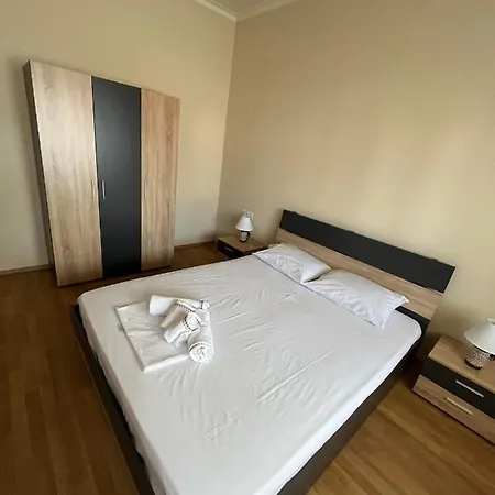 Holiday home Garden House Nea Karvali