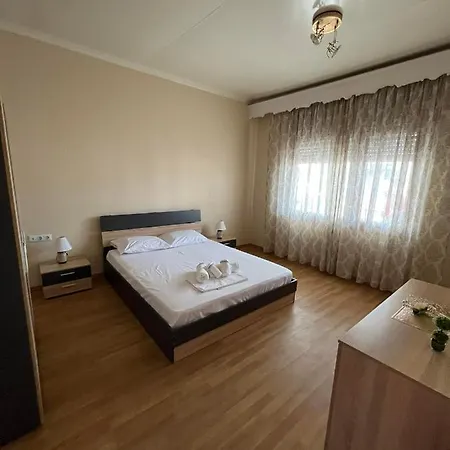 Garden House Holiday home *