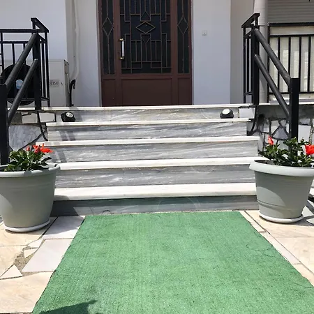 Garden House Holiday home Nea Karvali